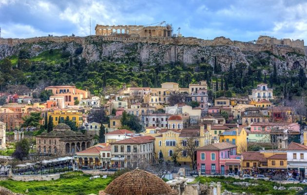 Τουρκική εφημερίδα: Η Ελλάδα πουλάει σπίτια κάτω από την Ακρόπολη σε πραξικοπηματίες
